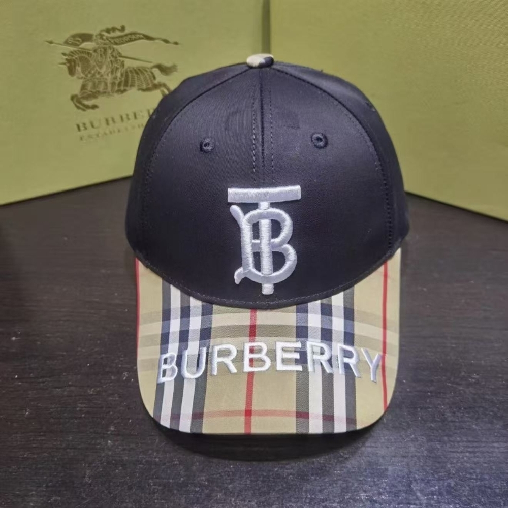 Burberry TB Monogram Vintage Check Baseball Cap